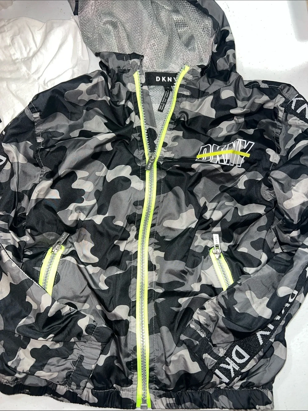 DKNY Kids White Logo Tee & Black/Grey Camo DKNY Windbreaker Jacket Set Neon Acce
